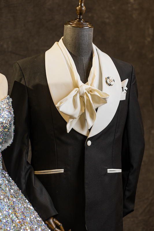 coat gown rental BM23