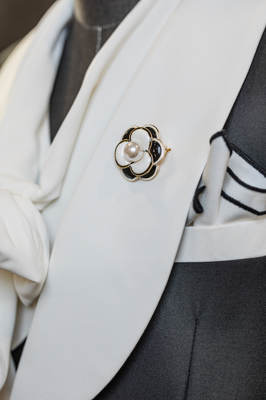 coat gown rental BM24